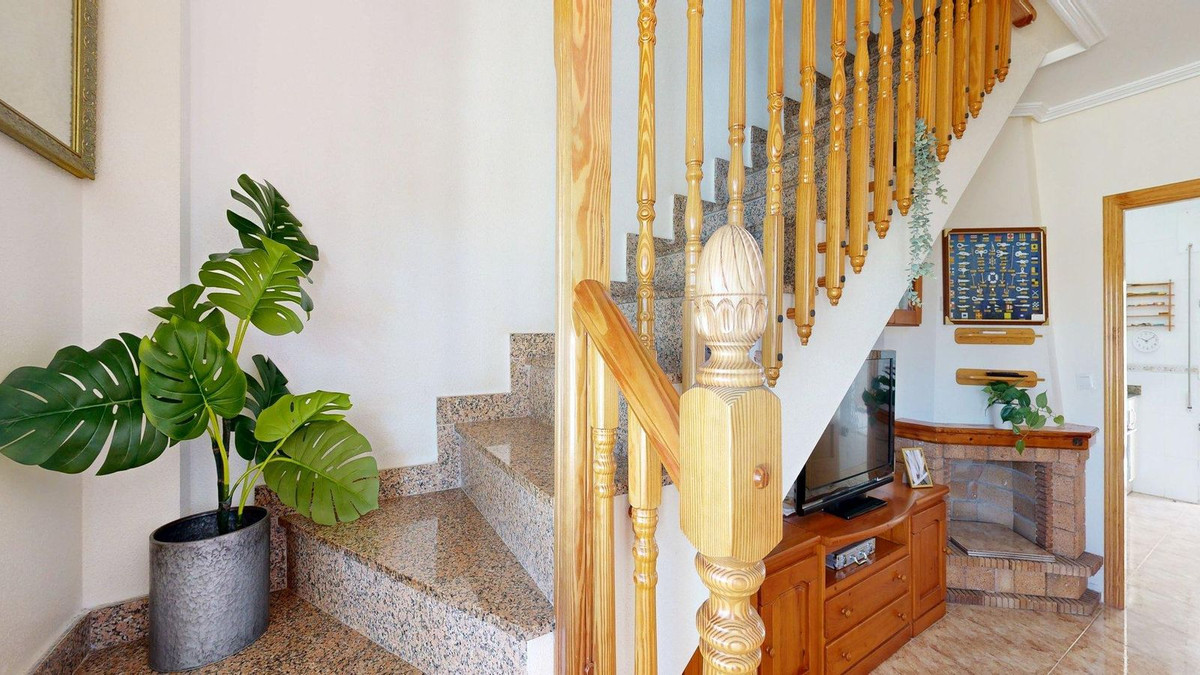 For sale - 3 Bedroom 2 Bathroom House - Townhouse in Pilar de la Horadada - Torre de la Horadada  - Alicante