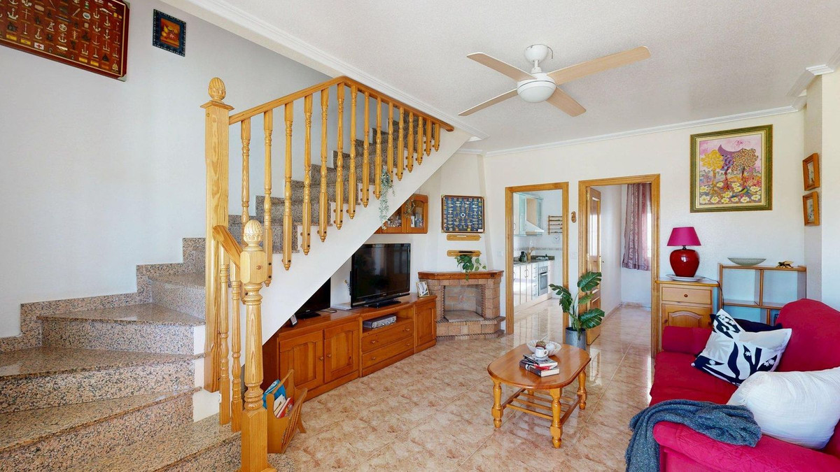 For sale - 3 Bedroom 2 Bathroom House - Townhouse in Pilar de la Horadada - Torre de la Horadada  - Alicante