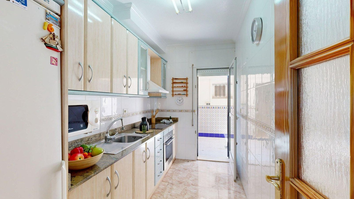 For sale - 3 Bedroom 2 Bathroom House - Townhouse in Pilar de la Horadada - Torre de la Horadada  - Alicante
