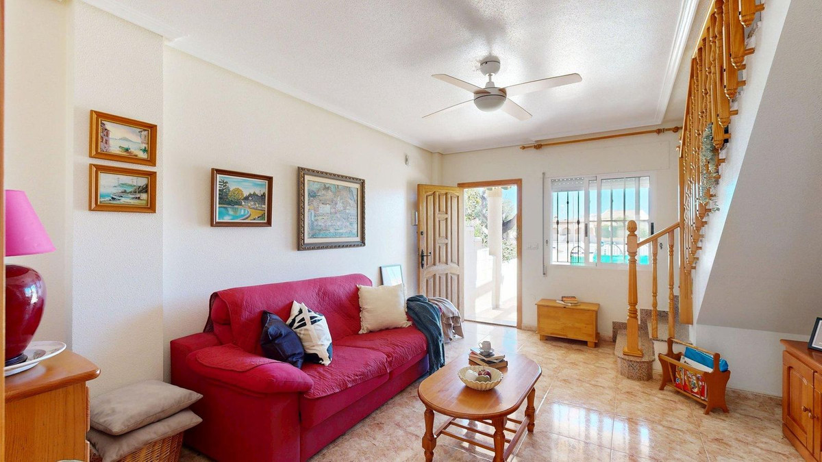 For sale - 3 Bedroom 2 Bathroom House - Townhouse in Pilar de la Horadada - Torre de la Horadada  - Alicante