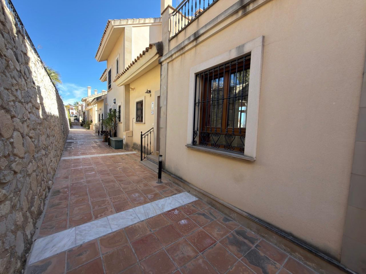 For sale - 2 Bedroom 2 Bathroom House - Bungalow in Algorfa - La Finca Golf  - Alicante