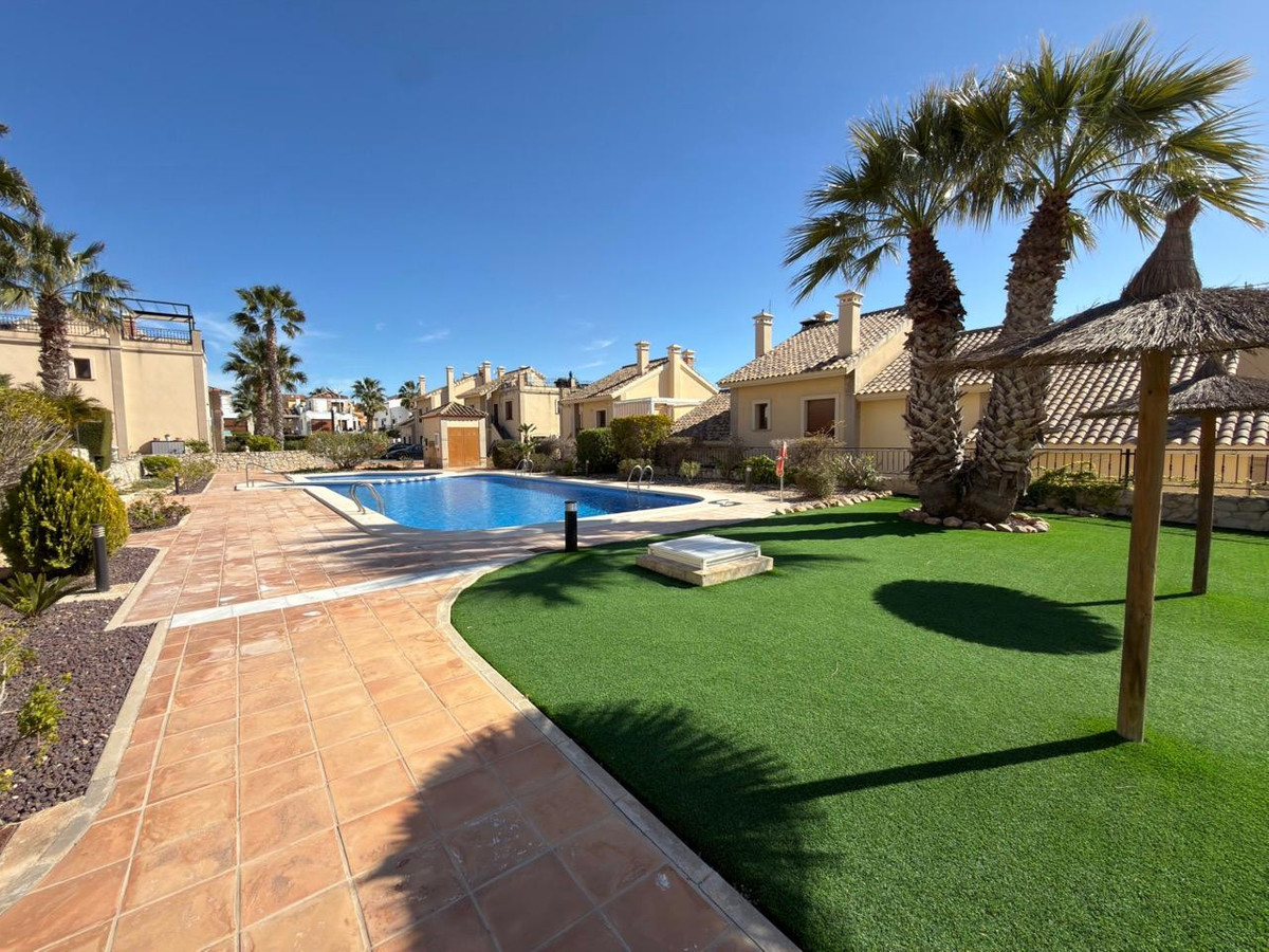 For sale - 2 Bedroom 2 Bathroom House - Bungalow in Algorfa - La Finca Golf  - Alicante