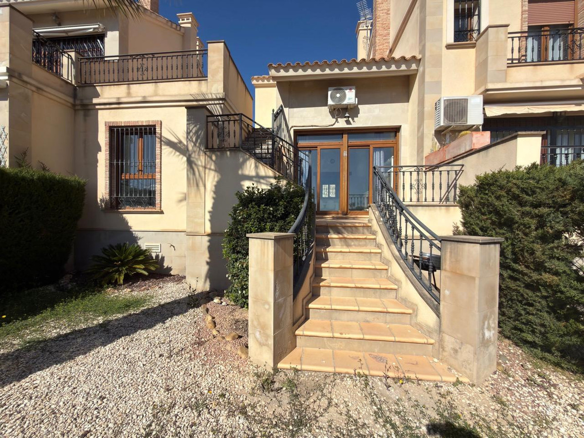 For sale - 2 Bedroom 2 Bathroom House - Bungalow in Algorfa - La Finca Golf  - Alicante