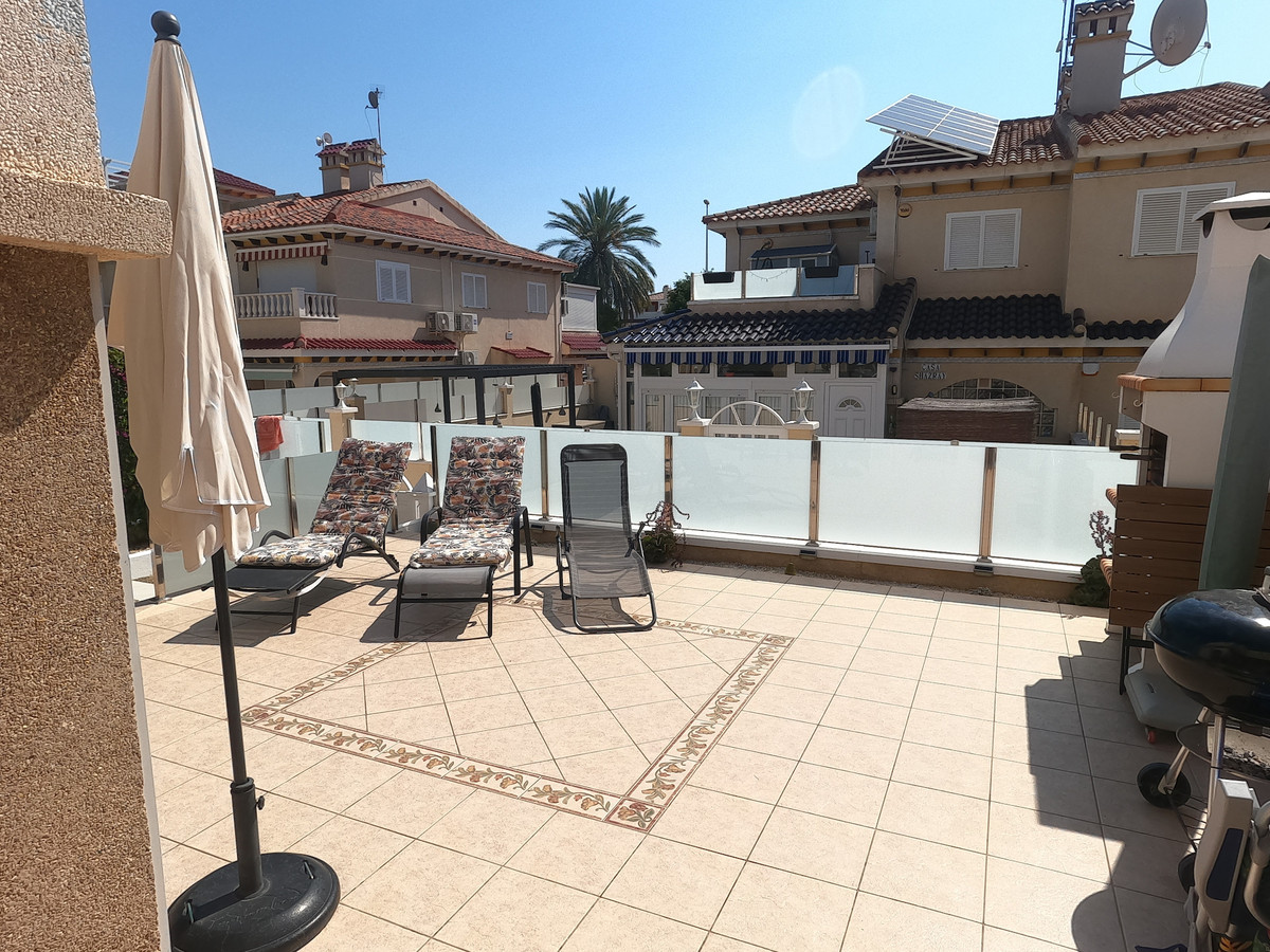 For sale - 2 Bedroom 1 Bathroom Apartment - Ground Floor Apartment in Orihuela - Playa Flamenca  - Alicante