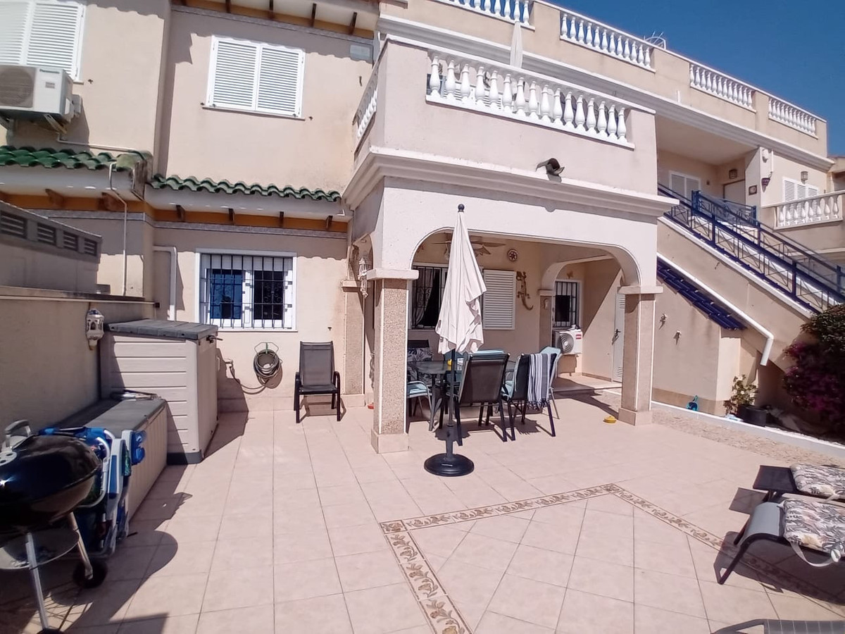 For sale - 2 Bedroom 1 Bathroom Apartment - Ground Floor Apartment in Orihuela - Playa Flamenca  - Alicante