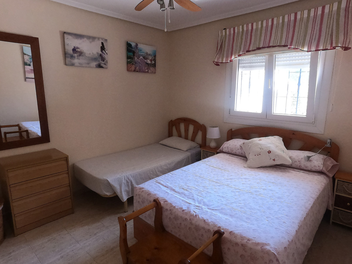 For sale - 2 Bedroom 1 Bathroom Apartment - Ground Floor Apartment in Orihuela - Playa Flamenca  - Alicante