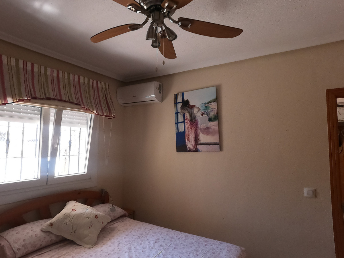 For sale - 2 Bedroom 1 Bathroom Apartment - Ground Floor Apartment in Orihuela - Playa Flamenca  - Alicante