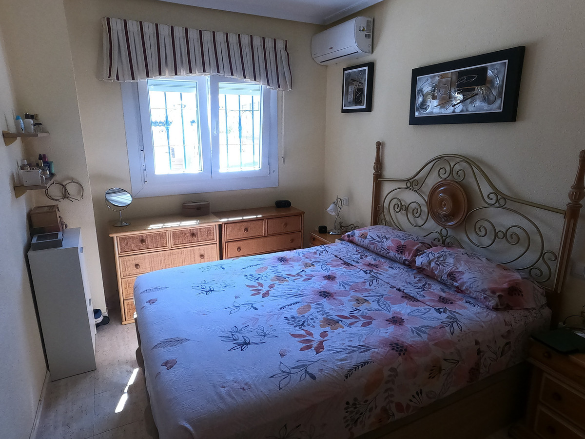 For sale - 2 Bedroom 1 Bathroom Apartment - Ground Floor Apartment in Orihuela - Playa Flamenca  - Alicante