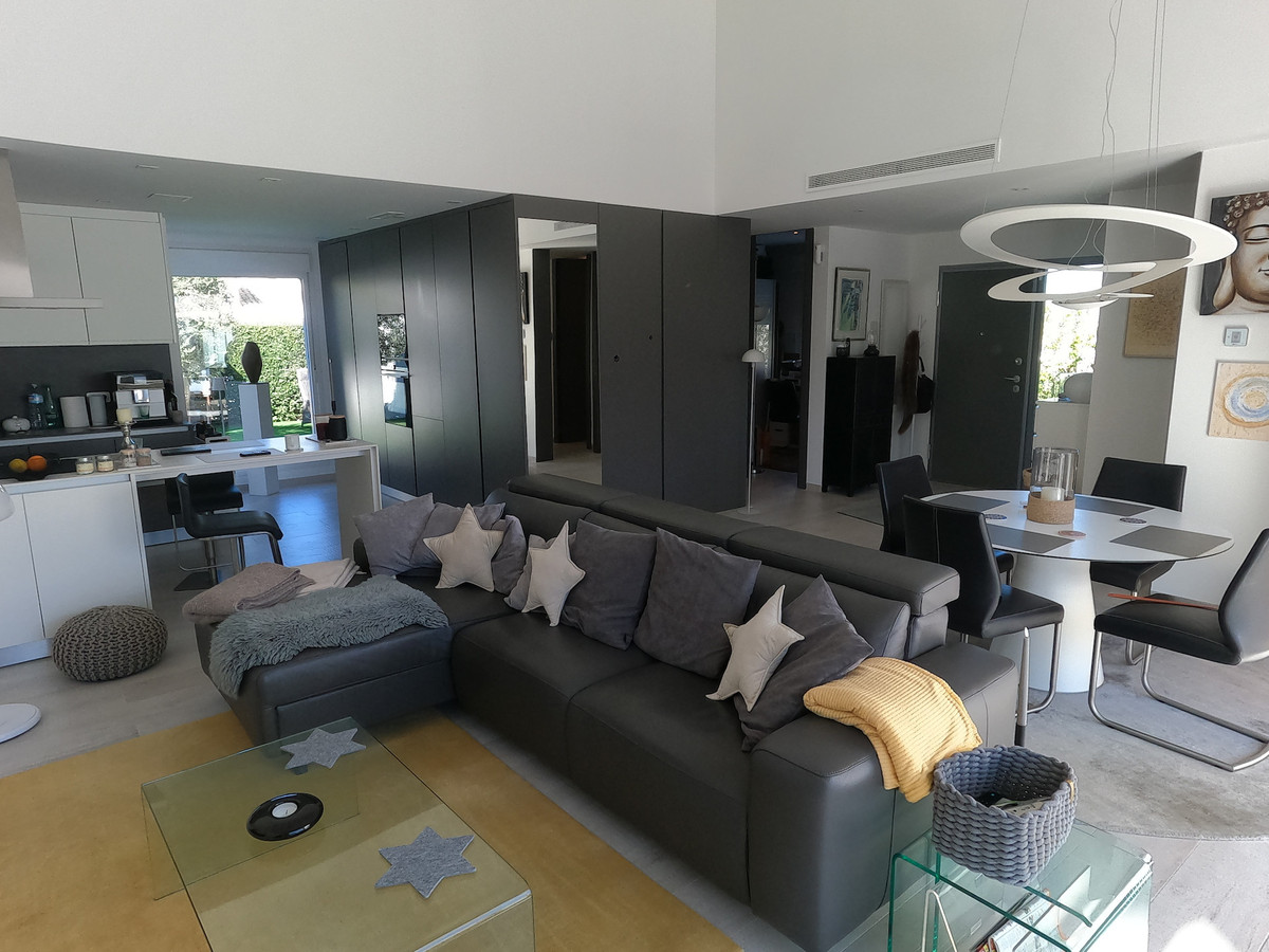 For sale - 3 Bedroom 2 Bathroom House - Detached Villa in Algorfa - Algorfa Centro  - Alicante