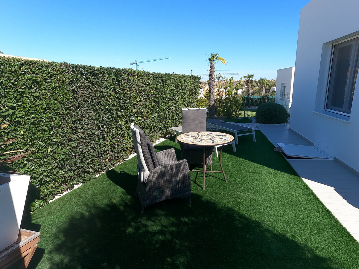 For sale - 3 Bedroom 2 Bathroom House - Detached Villa in Algorfa - Algorfa Centro  - Alicante