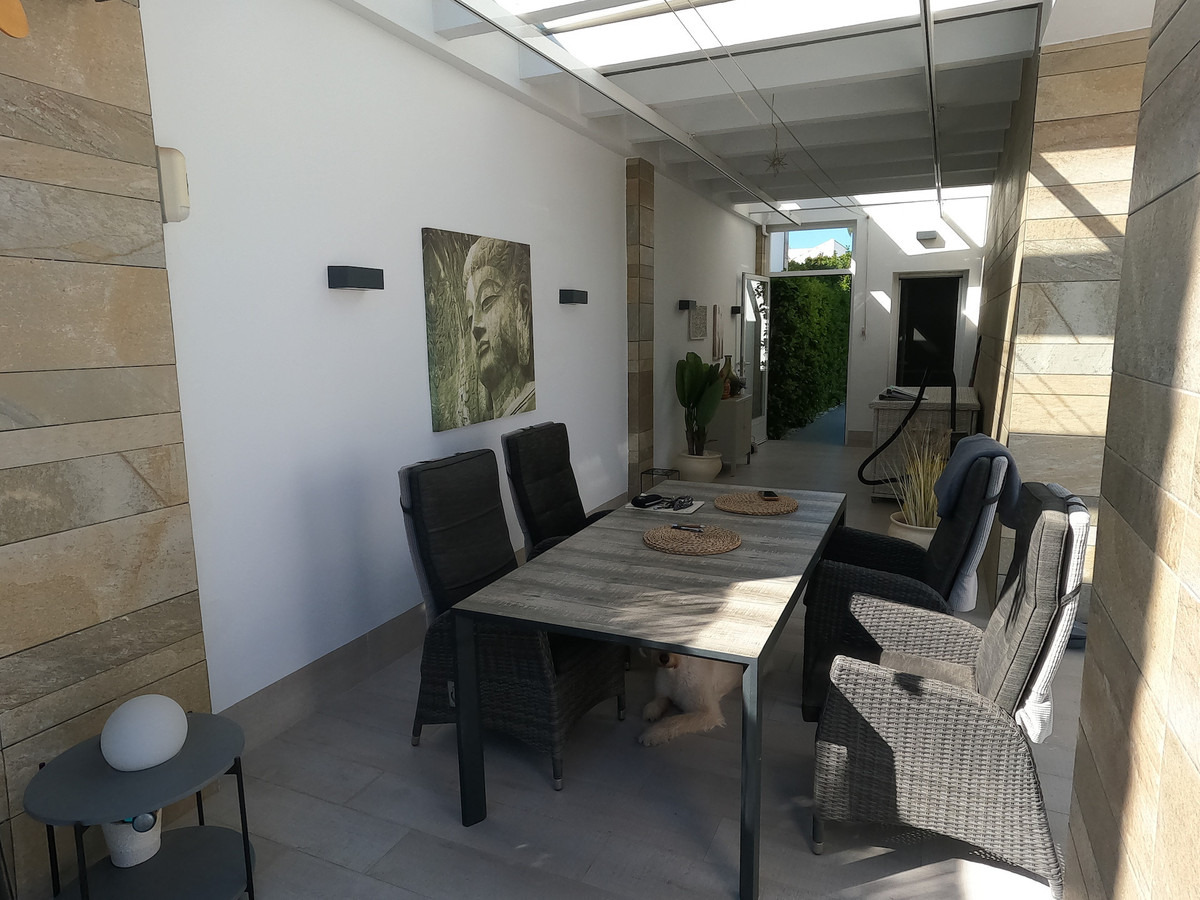 For sale - 3 Bedroom 2 Bathroom House - Detached Villa in Algorfa - Algorfa Centro  - Alicante