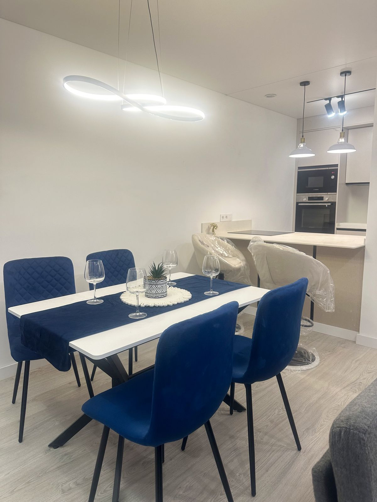 For sale - 2 Bedroom 2 Bathroom Apartment - Middle Floor Apartment in Torrevieja - Torrevieja Centro  - Alicante