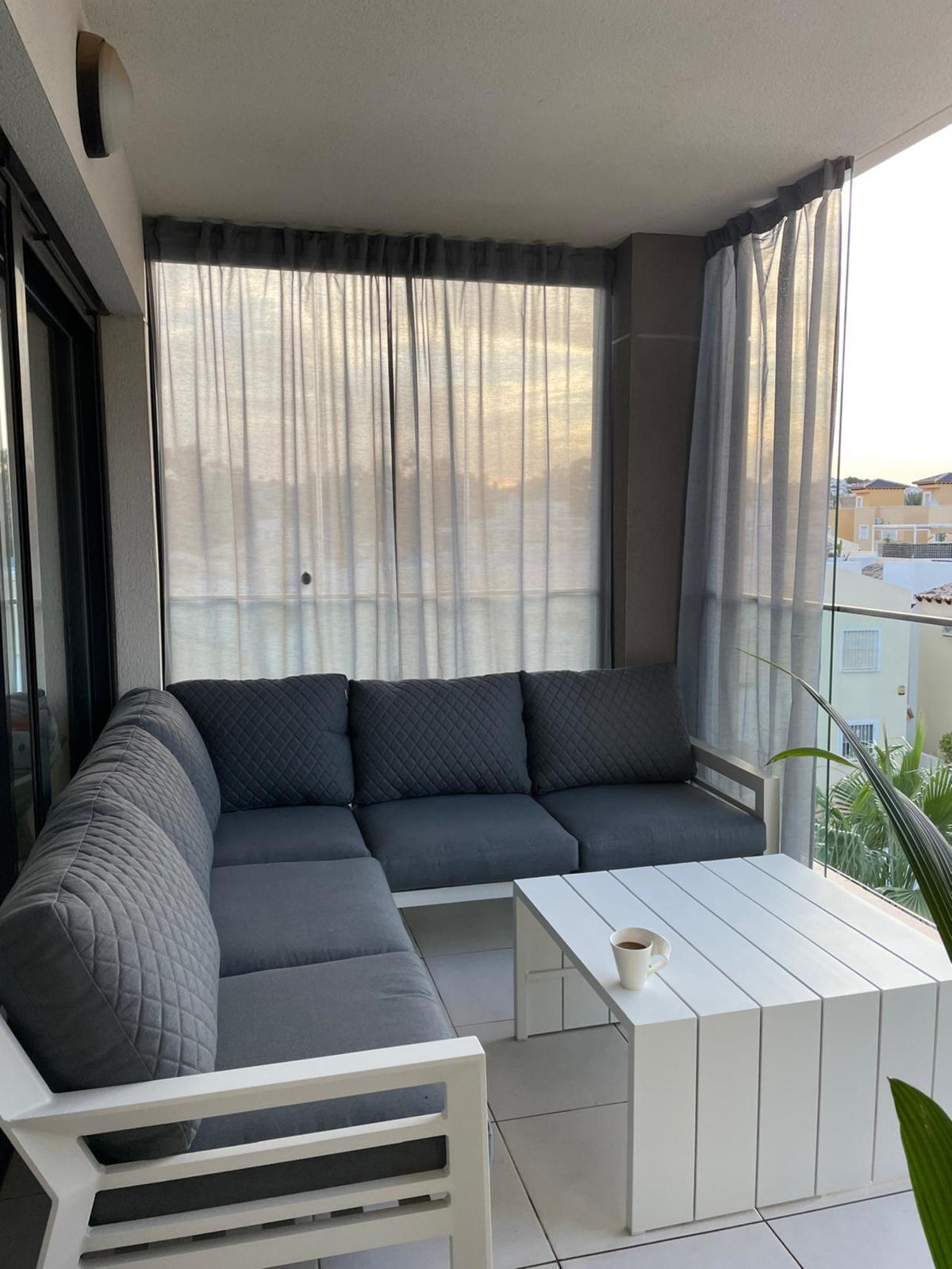 For sale - 2 Bedroom 2 Bathroom Apartment - Middle Floor Apartment in Orihuela - Villamartin  - Alicante