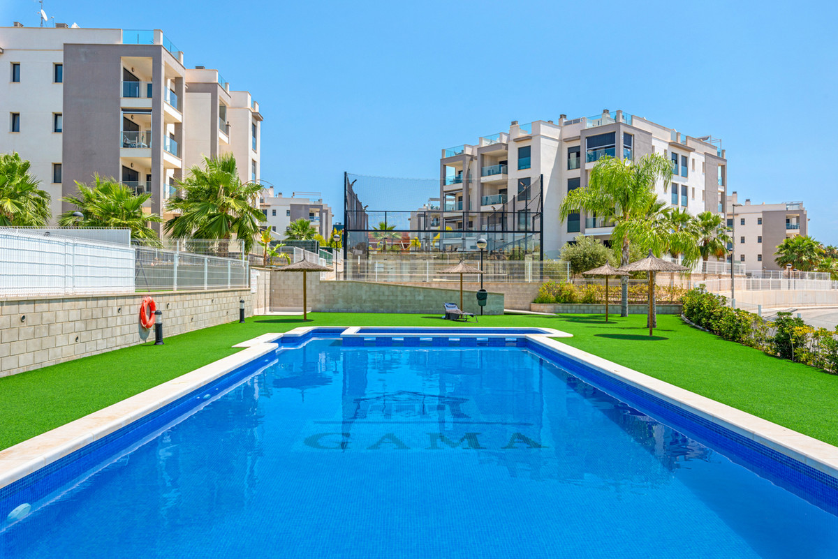 For sale - 2 Bedroom 2 Bathroom Apartment - Middle Floor Apartment in Orihuela - Villamartin  - Alicante