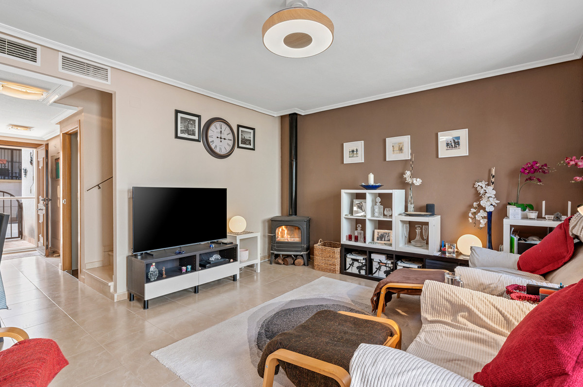 For sale - 2 Bedroom 1 Bathroom House - Townhouse in San Miguel de Salinas - San Miguel de Salinas Centro  - Alicante