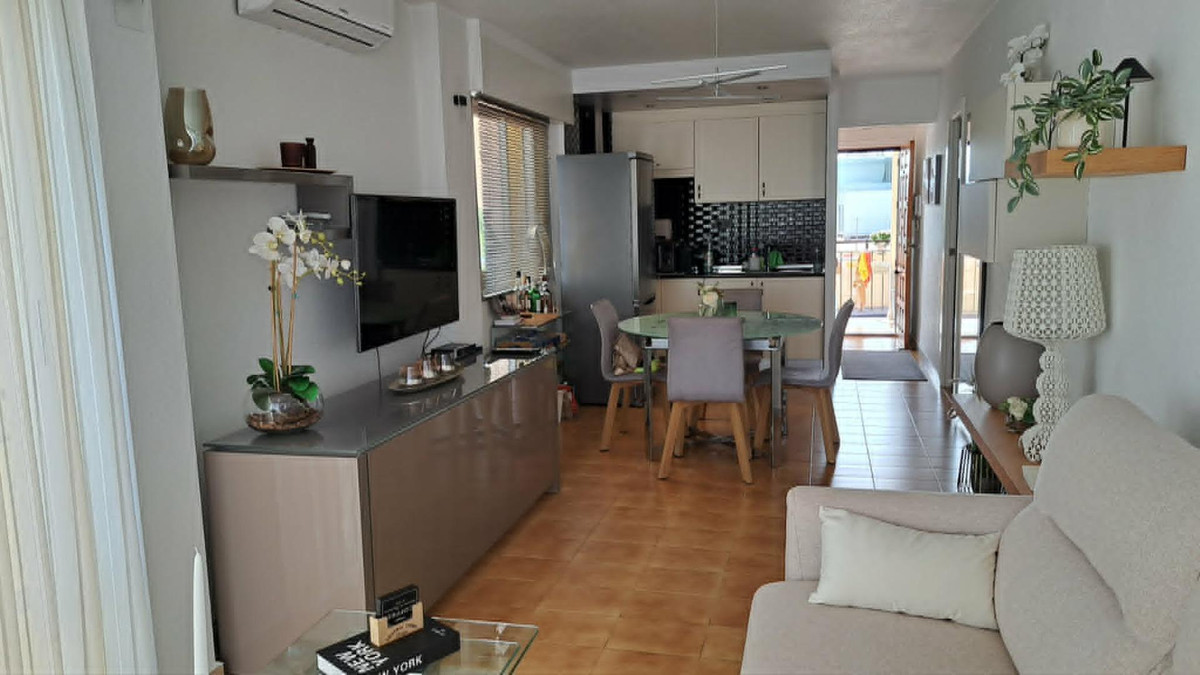 For sale - 1 Bedroom 1 Bathroom Apartment - Middle Floor Apartment in Torrevieja - La Veleta  - Alicante