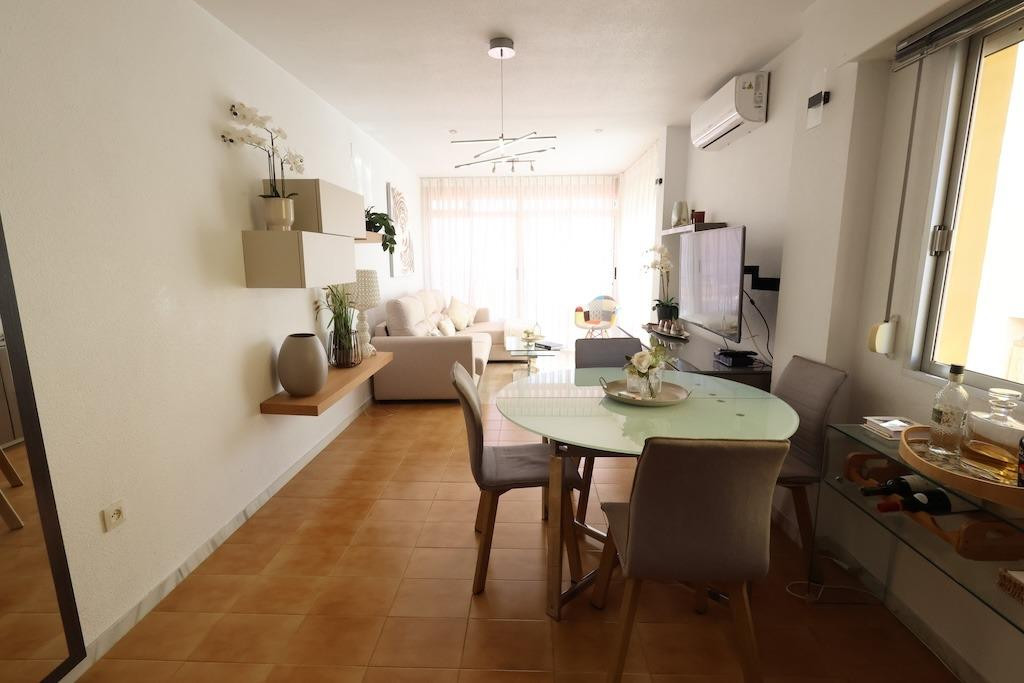For sale - 1 Bedroom 1 Bathroom Apartment - Middle Floor Apartment in Torrevieja - La Veleta  - Alicante