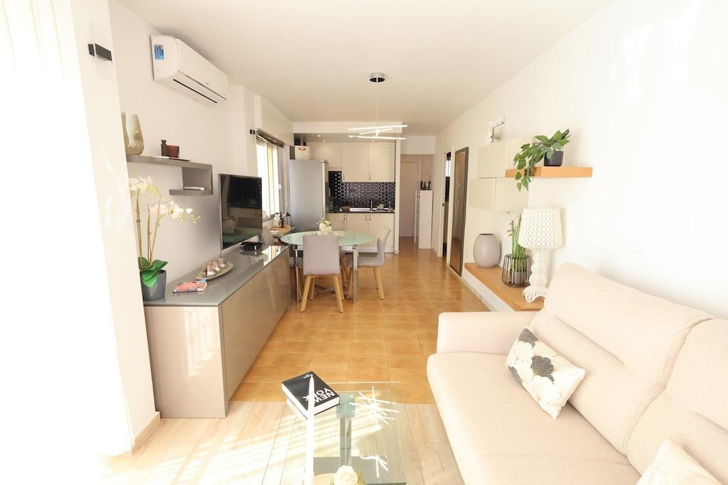 For sale - 1 Bedroom 1 Bathroom Apartment - Middle Floor Apartment in Torrevieja - La Veleta  - Alicante