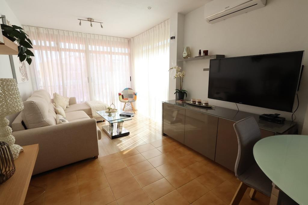 For sale - 1 Bedroom 1 Bathroom Apartment - Middle Floor Apartment in Torrevieja - La Veleta  - Alicante