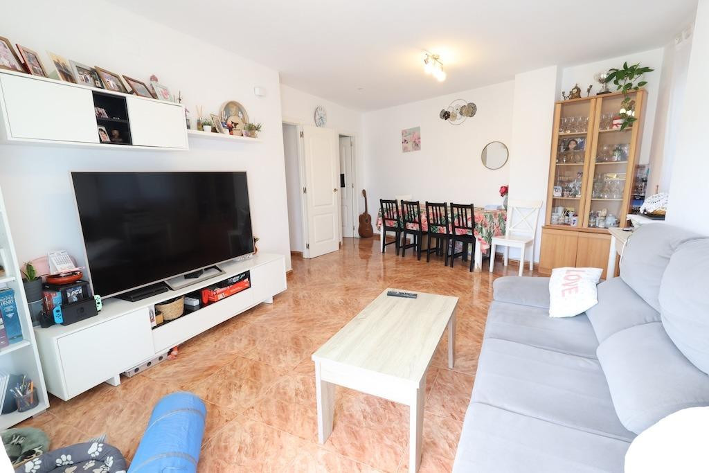 For sale - 3 Bedroom 2 Bathroom Apartment - Penthouse in Torrevieja - Torrevieja Centro  - Alicante