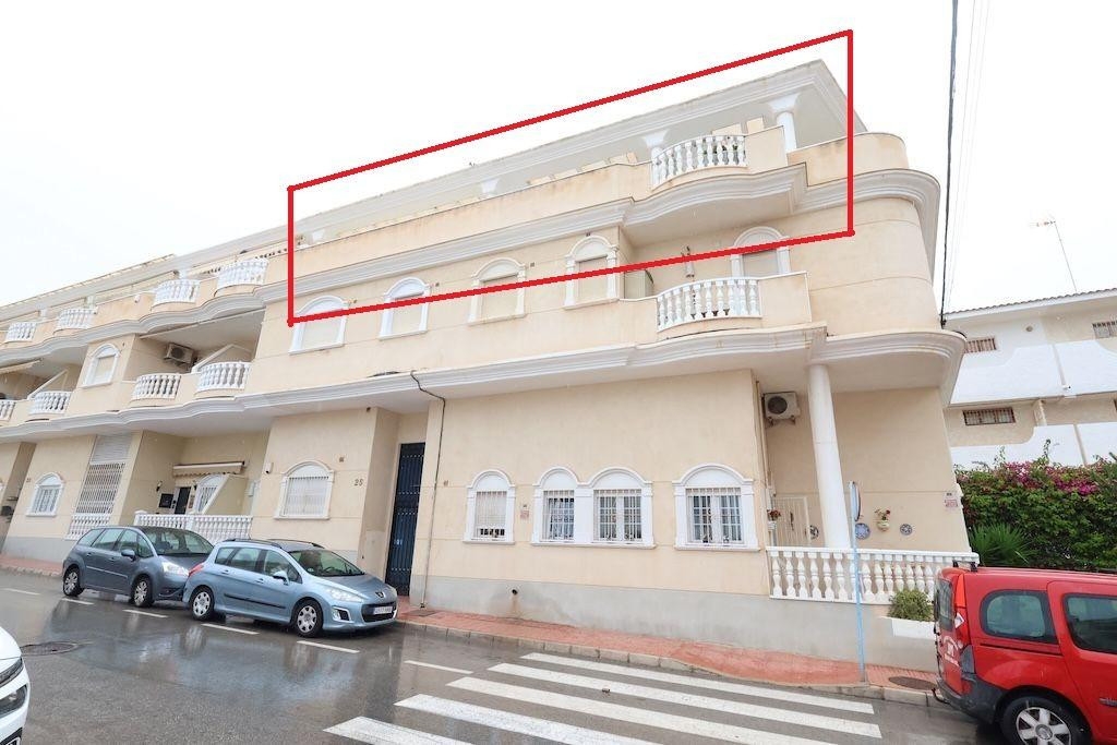 3 Bedroom 2 Bathroom Apartment - Penthouse in Torrevieja