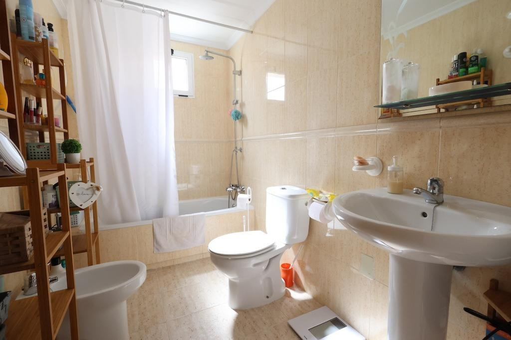For sale - 2 Bedroom 1 Bathroom Apartment - Middle Floor Apartment in Torrevieja - La Mata  - Alicante