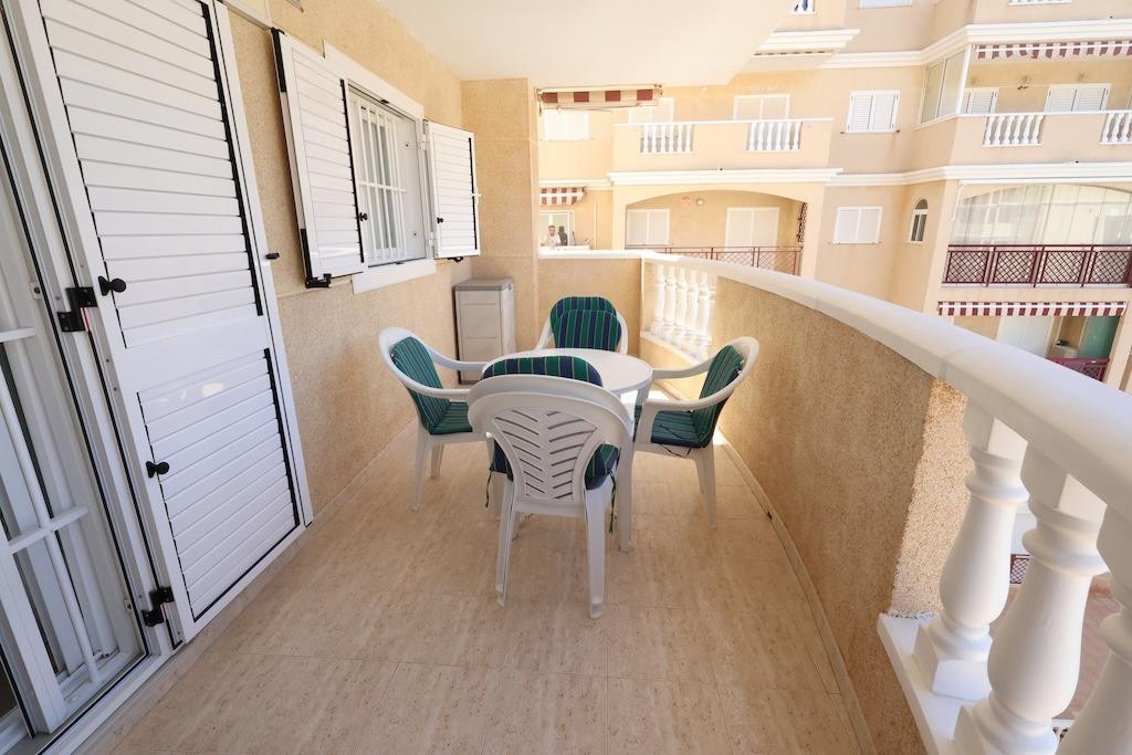 For sale - 2 Bedroom 1 Bathroom Apartment - Middle Floor Apartment in Torrevieja - La Mata  - Alicante