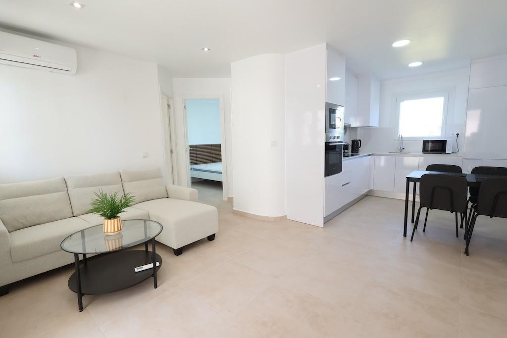 For sale - 2 Bedroom 1 Bathroom House - Bungalow in Orihuela - La Zenia  - Alicante