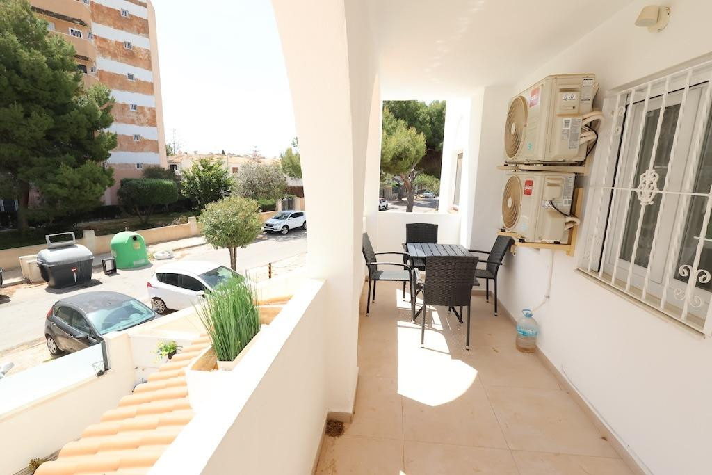 For sale - 2 Bedroom 1 Bathroom House - Bungalow in Orihuela - La Zenia  - Alicante