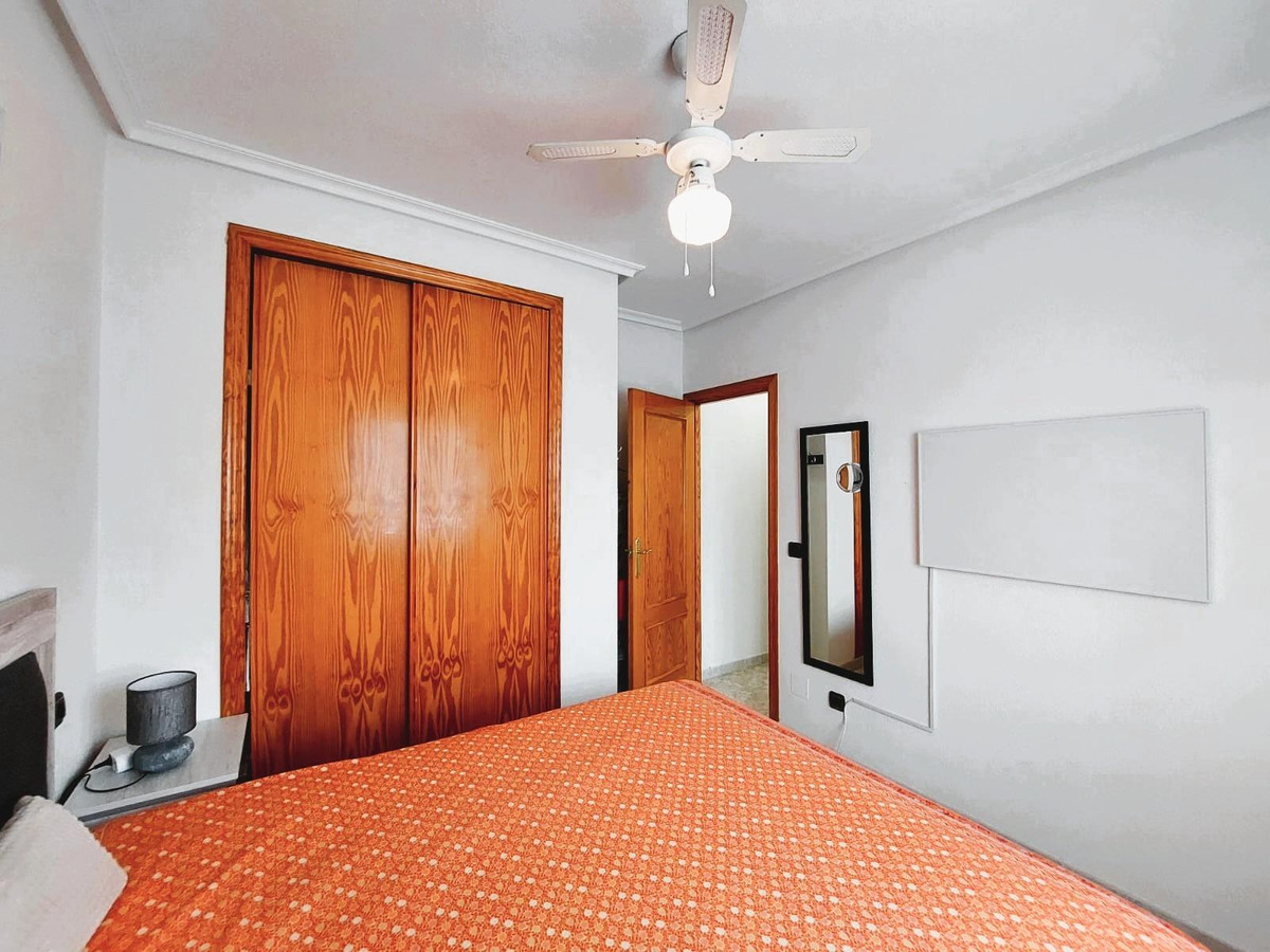 For sale - 2 Bedroom 1 Bathroom Apartment - Middle Floor Apartment in Orihuela - Playa Flamenca  - Alicante