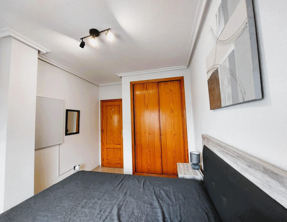 For sale - 2 Bedroom 1 Bathroom Apartment - Middle Floor Apartment in Orihuela - Playa Flamenca  - Alicante