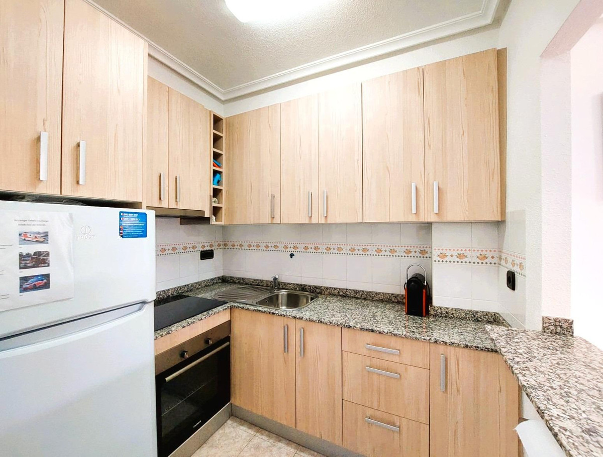 For sale - 2 Bedroom 1 Bathroom Apartment - Middle Floor Apartment in Orihuela - Playa Flamenca  - Alicante