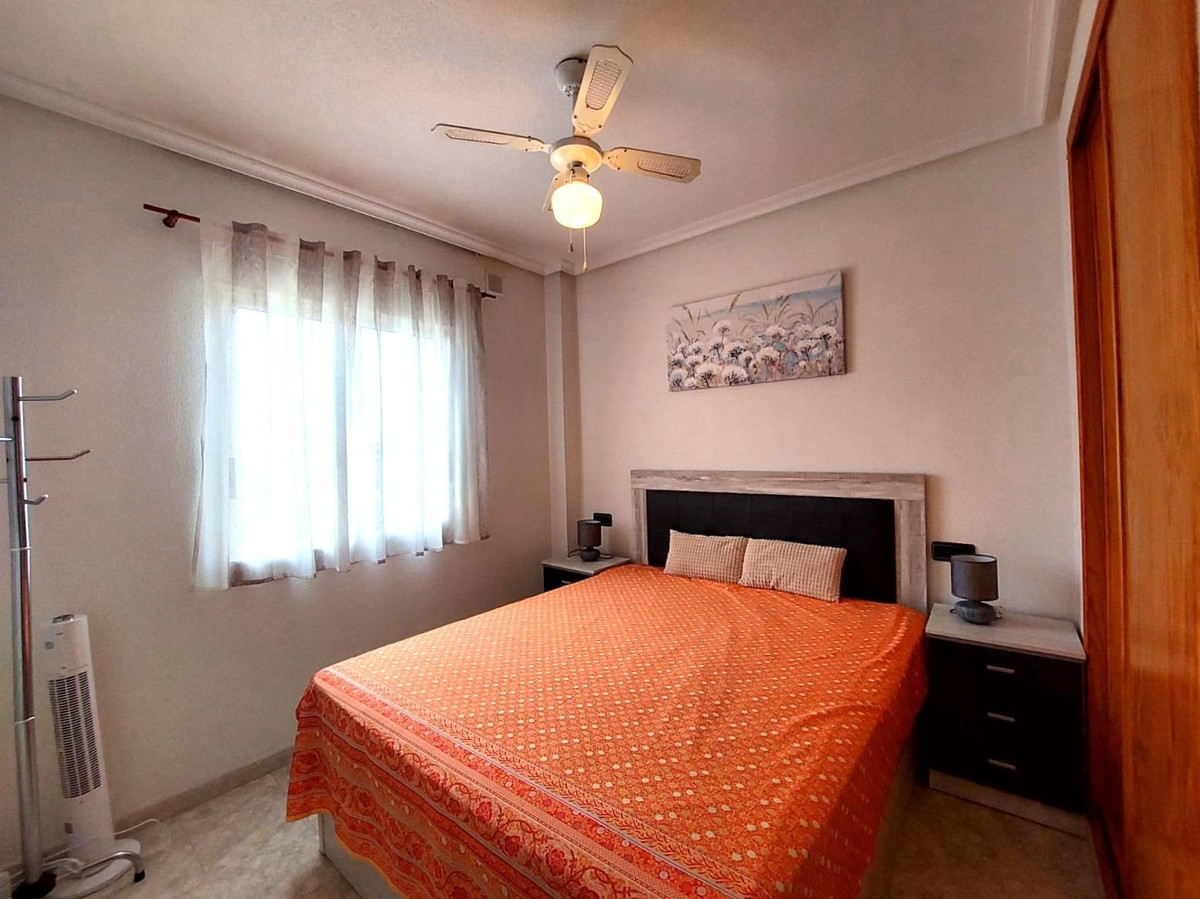 For sale - 2 Bedroom 1 Bathroom Apartment - Middle Floor Apartment in Orihuela - Playa Flamenca  - Alicante