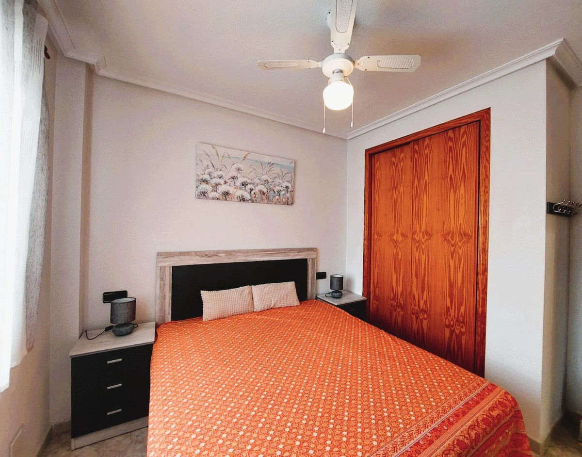 For sale - 2 Bedroom 1 Bathroom Apartment - Middle Floor Apartment in Orihuela - Playa Flamenca  - Alicante