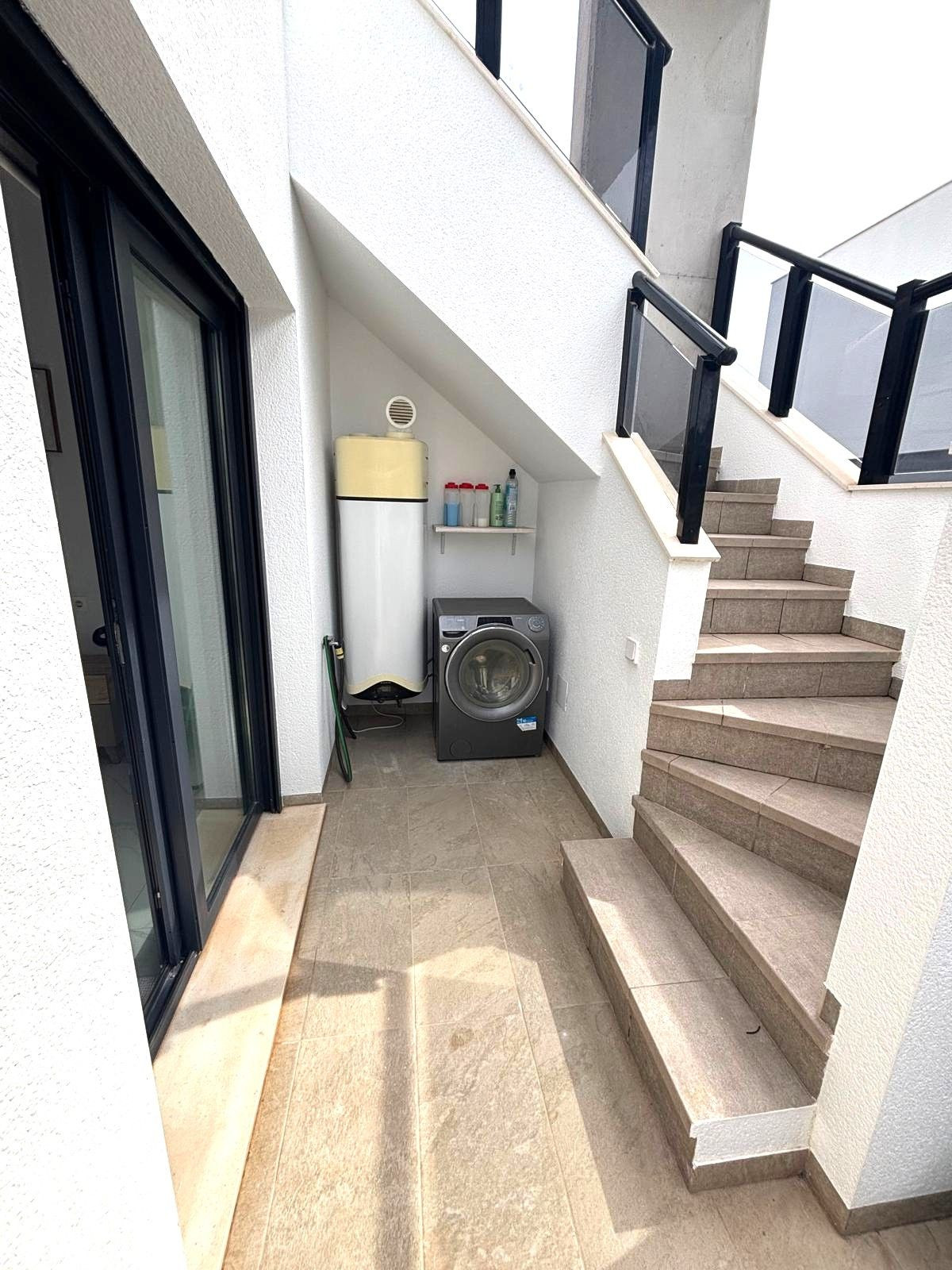 For sale - 2 Bedroom 2 Bathroom Apartment - Top Floor Apartment in Guardamar del Segura - Guardamar del Segura Centro  - Alicante