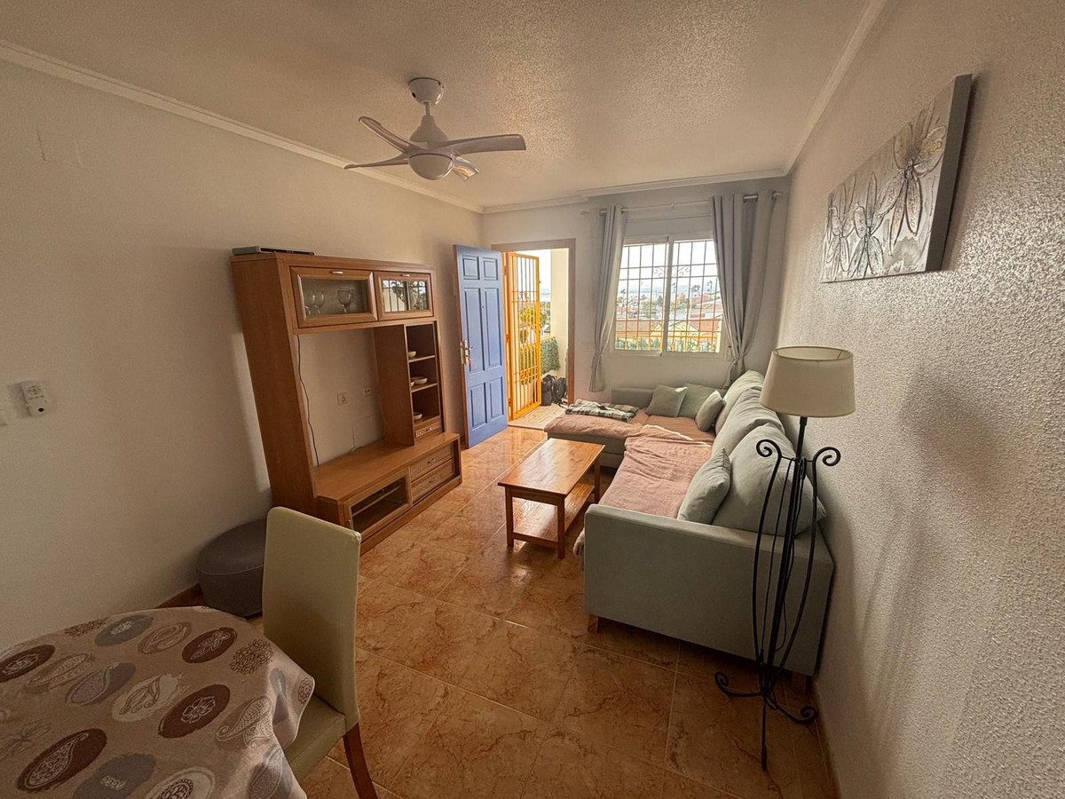For sale - 2 Bedroom 1 Bathroom Apartment - Top Floor Apartment in Torrevieja - Torrevieja Centro  - Alicante