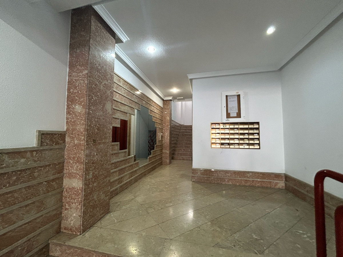 For sale - 1 Bedroom 2 Bathroom Apartment - Top Floor Apartment in Torrevieja - Torrevieja Centro  - Alicante