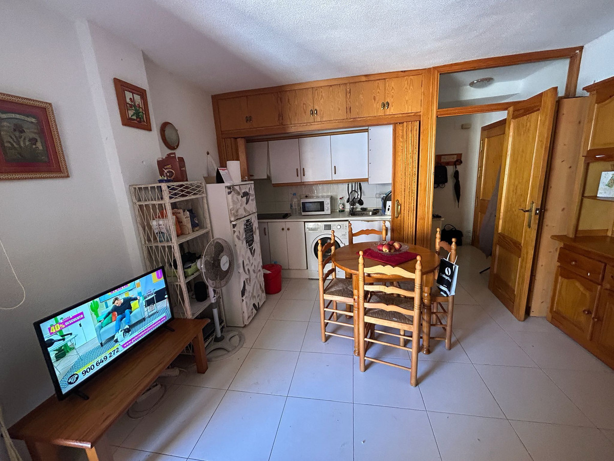 For sale - 1 Bedroom 2 Bathroom Apartment - Top Floor Apartment in Torrevieja - Torrevieja Centro  - Alicante