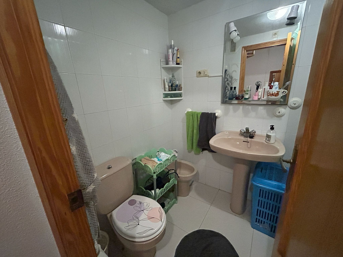 For sale - 1 Bedroom 2 Bathroom Apartment - Top Floor Apartment in Torrevieja - Torrevieja Centro  - Alicante