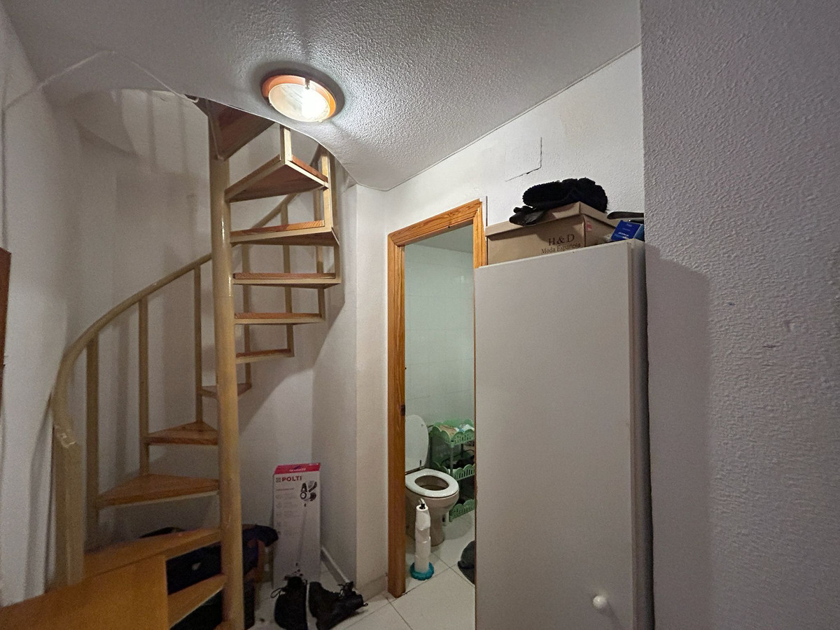 For sale - 1 Bedroom 2 Bathroom Apartment - Top Floor Apartment in Torrevieja - Torrevieja Centro  - Alicante