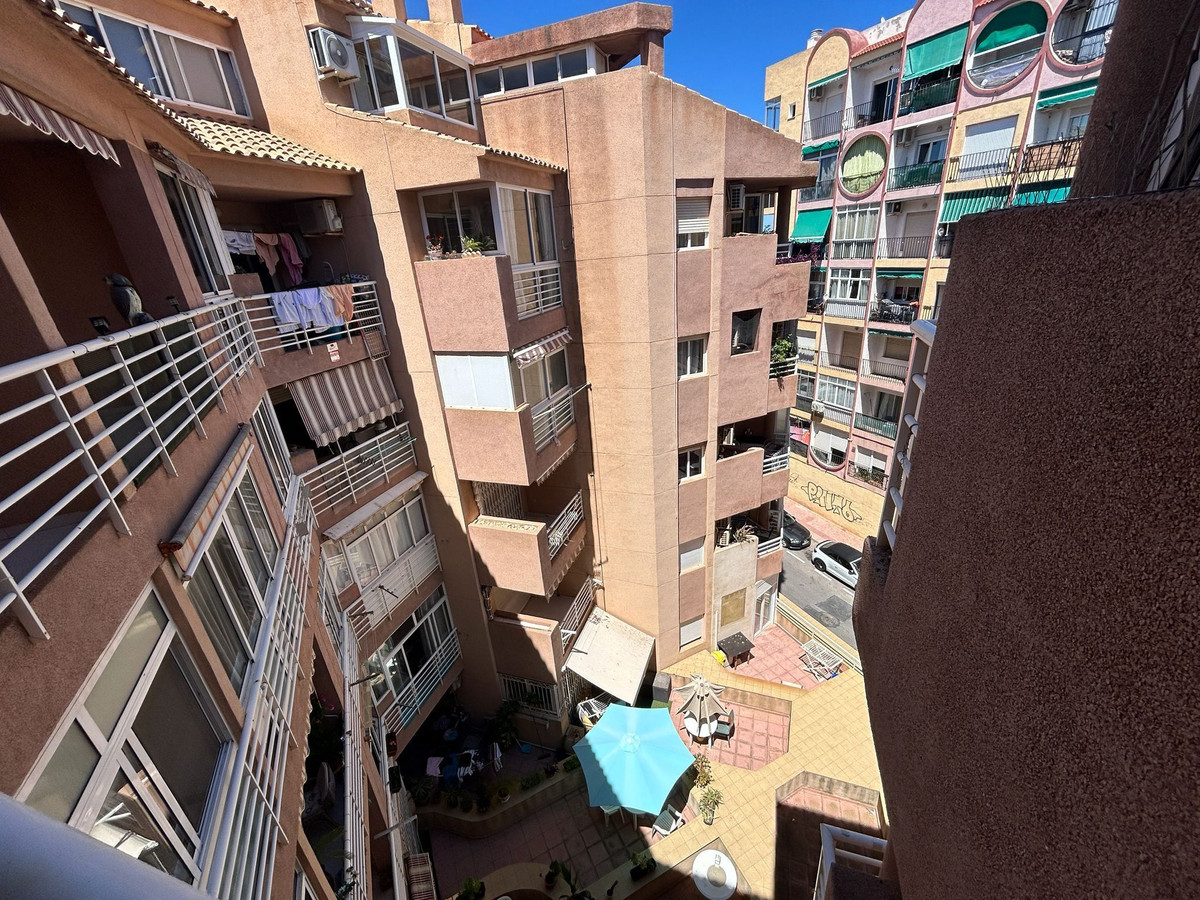 For sale - 1 Bedroom 2 Bathroom Apartment - Top Floor Apartment in Torrevieja - Torrevieja Centro  - Alicante
