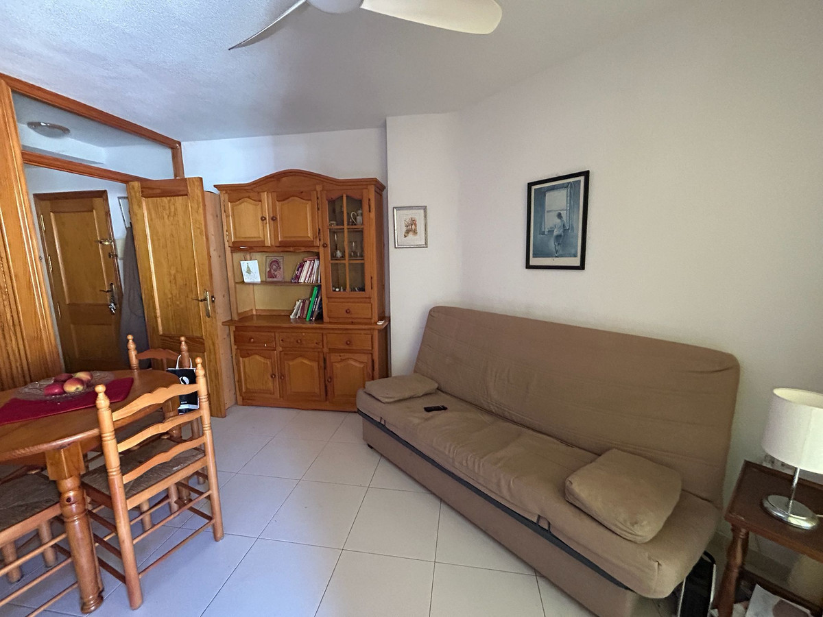 For sale - 1 Bedroom 2 Bathroom Apartment - Top Floor Apartment in Torrevieja - Torrevieja Centro  - Alicante