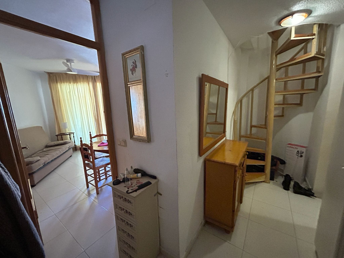 For sale - 1 Bedroom 2 Bathroom Apartment - Top Floor Apartment in Torrevieja - Torrevieja Centro  - Alicante
