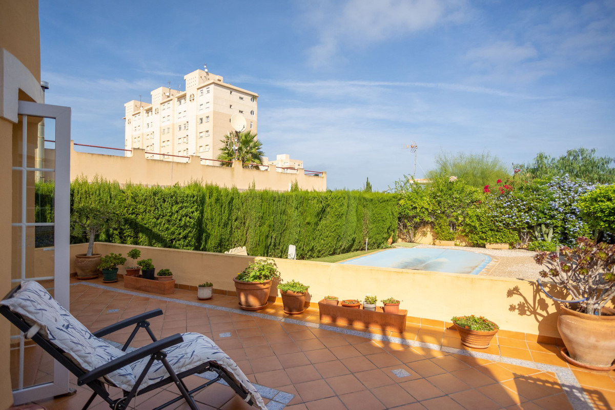 For sale - 3 Bedroom 2 Bathroom House - Detached Villa in Cartagena - Playa Honda  - Murcia