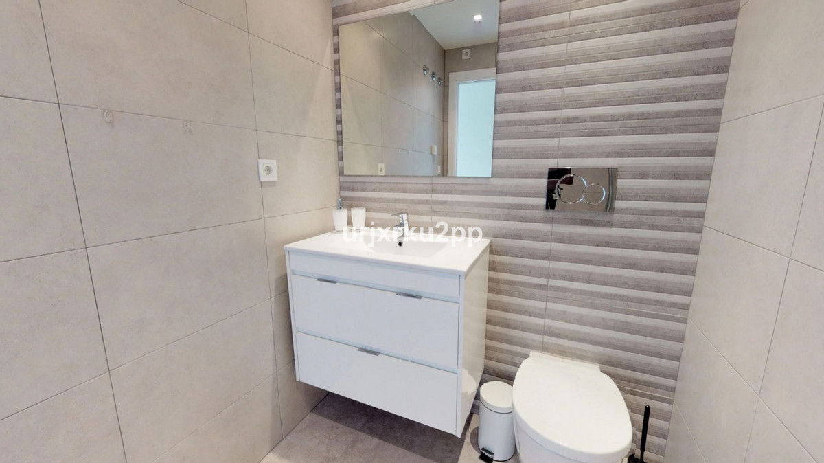 For sale - 3 Bedroom 2 Bathroom Apartment - Ground Floor Apartment in Torrevieja - Aguas Nuevas  - Alicante