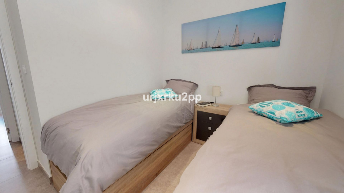 For sale - 3 Bedroom 2 Bathroom Apartment - Ground Floor Apartment in Torrevieja - Aguas Nuevas  - Alicante