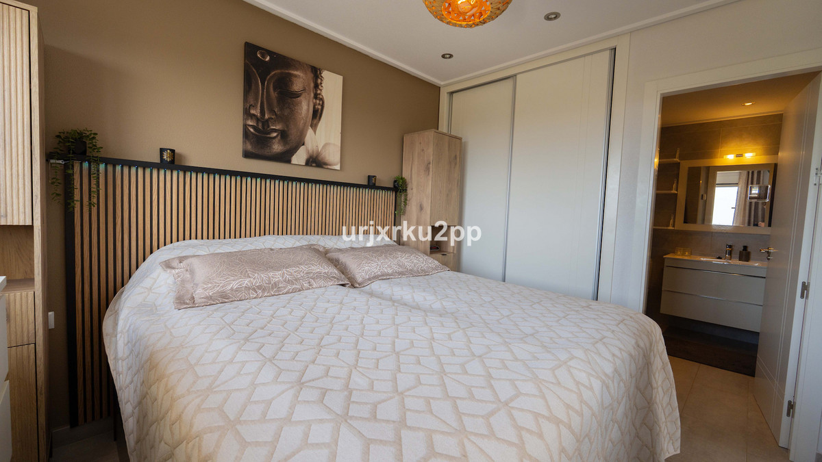 For sale - 3 Bedroom 2 Bathroom Apartment in Villamartin  - Villamartin  - Alicante
