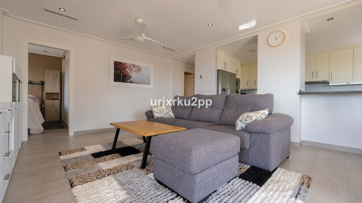 For sale - 3 Bedroom 2 Bathroom Apartment in Villamartin  - Villamartin  - Alicante