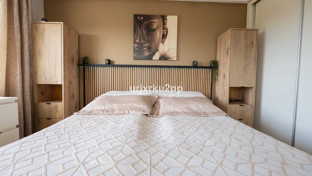 For sale - 3 Bedroom 2 Bathroom Apartment in Villamartin  - Villamartin  - Alicante