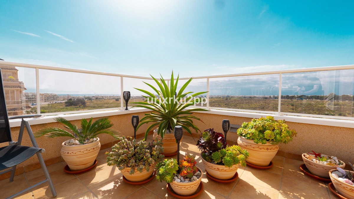 For sale - 3 Bedroom 2 Bathroom Apartment in Villamartin  - Villamartin  - Alicante